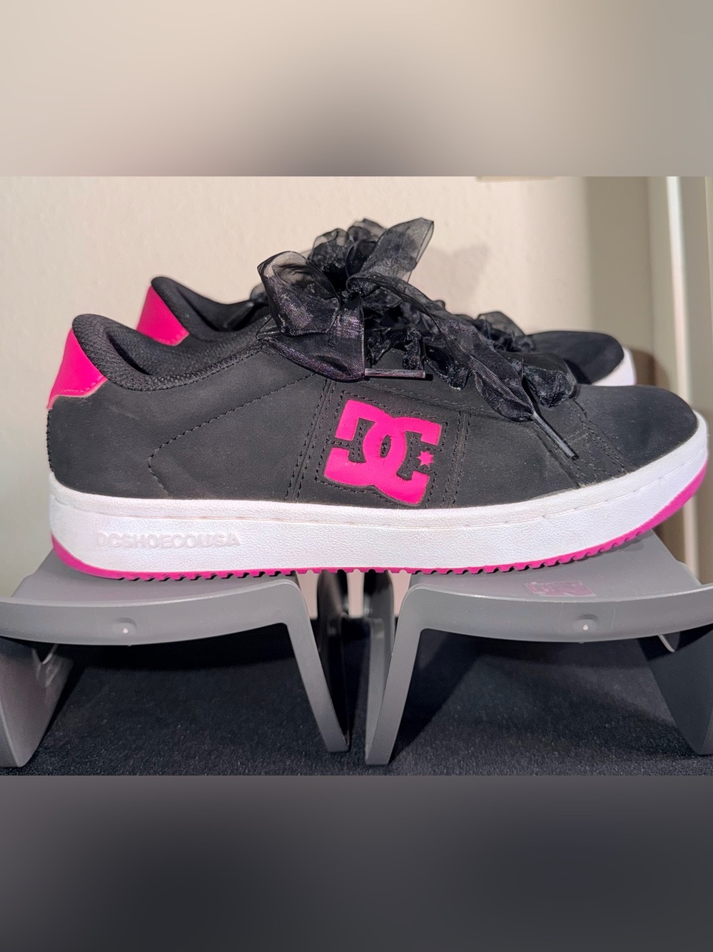 STRIKER Black Pink DC Trainers Shoes Sz 7 DC Shoecousa Casual Skater Unisex EUC